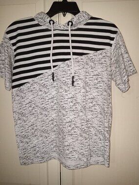 Men's short sleeve Hooded shirt. Rare!